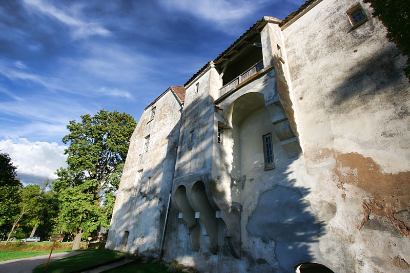 Замок Яунпилс